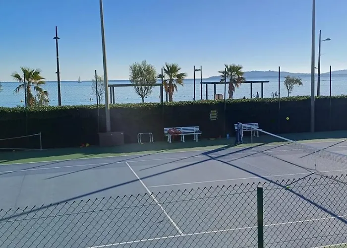L'escale T2 Dans Résidence Avec Piscine, à 150m, Parking